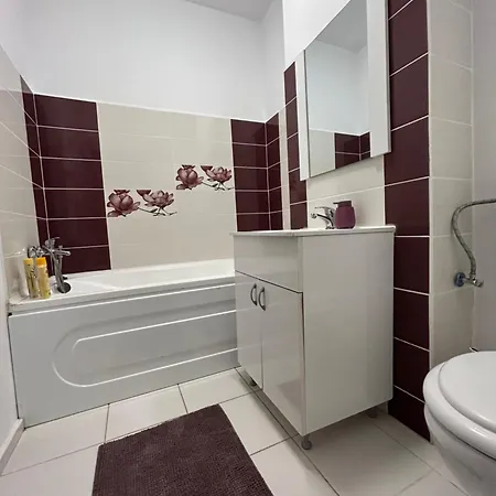 Daire Elegant Getaway At Exigent Plaza - 09 *