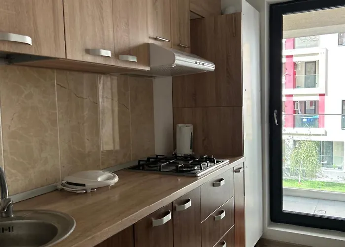 Elegant Getaway At Exigent Plaza - 09