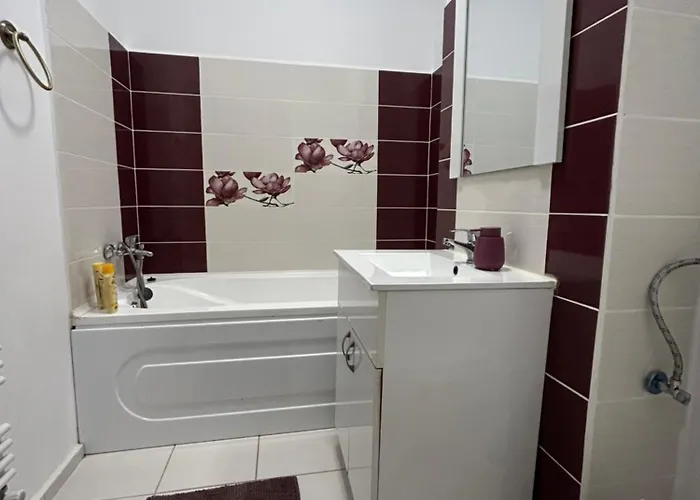 شقة Elegant Getaway At Exigent Plaza - 09